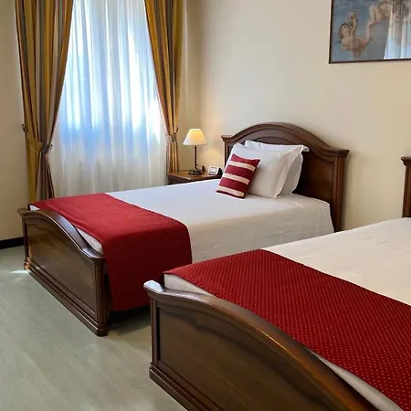 Italia Hotel 3*
